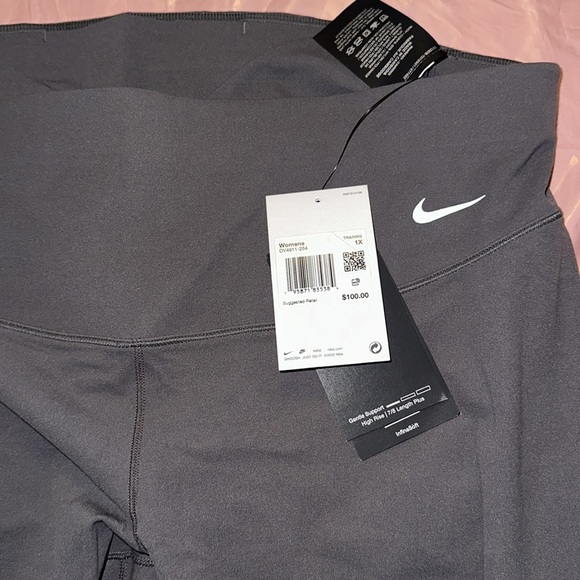 Nike Sculpted Zenvy Support and Style Plus Size Leggings Size 1X - Picture 3 of 4